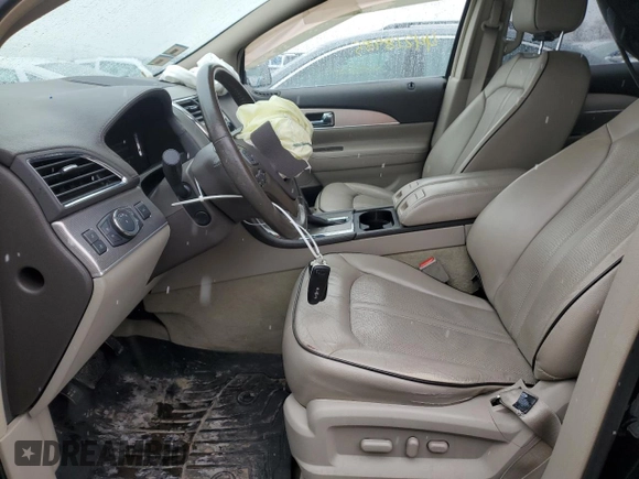 2012 Lincoln MKX with VIN 2LMDJ8JK5CBL12279, listed as a Copart auction lot 44218985 with 111,768 mi miles and Salvage Title. Bid and sale history available at DreamBid. Image 7.