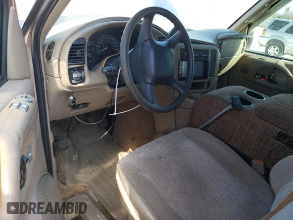 2002 Chevrolet Astro with VIN 1GNDM19X82B144695, listed as a Copart auction lot 81132434 with 155,103 mi miles and Salvage Title. Bid and sale history available at carsss.com. Image 8.