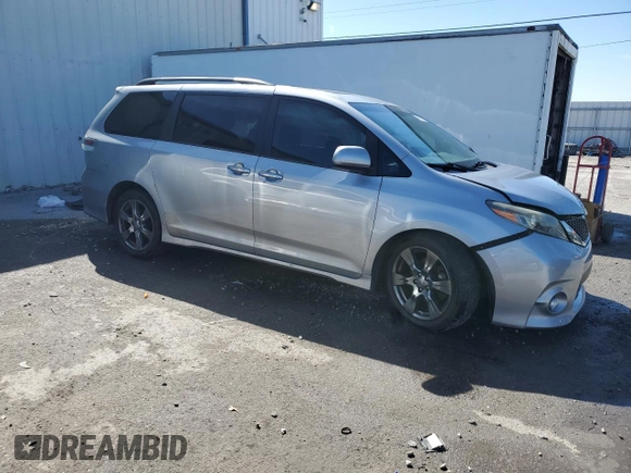 2017 Toyota Sienna SE with VIN 5TDXZ3DC0HS818945, listed as a Copart auction lot 49967775 with 103,571 mi miles and Salvage Title. Bid and sale history available at carsss.com. Image 4.