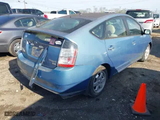 2005 Toyota Prius with VIN JTDKB20U153044418, listed as a IAAI auction lot 41937256 with 1 mi miles. Bid and sale history available at carsss.com. Image 4.