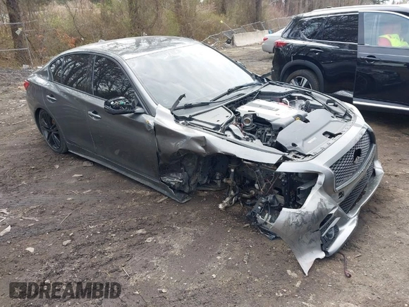 2015 Infiniti Q50 with VIN JN1BV7AR8FM401199, listed as a IAAI auction lot 41997546 with 86,017 mi miles. Bid and sale history available at carsss.com. Image 1.
