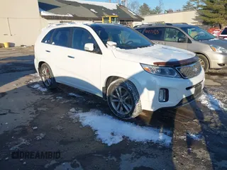 2014 Kia Sorento SX Limited with VIN 5XYKW4A71EG454589, listed as a IAAI auction lot 41421301 with 93,073 mi miles. Bid and sale history available at carsss.com. Image 1.