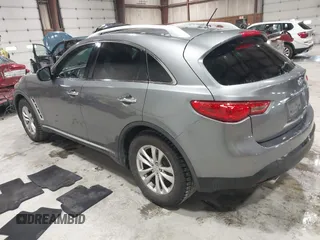 2017 Infiniti QX70 z VIN JN8CS1MU3HM143799, wystawiony jako IAAI lot #41554527 z przebiegiem 70 453 mil mil oraz . Historia ofert i sprzedaży dostępna na DreamBid. Obrazek 3.