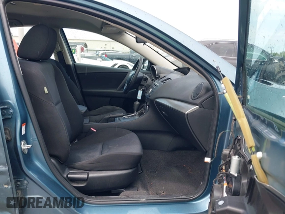 2011 Mazda 3 i Touring with VIN JM1BL1VG2B1425700, listed as a IAAI auction lot 42084171 with 162,310 mi miles. Bid and sale history available at carsss.com. Image 5.