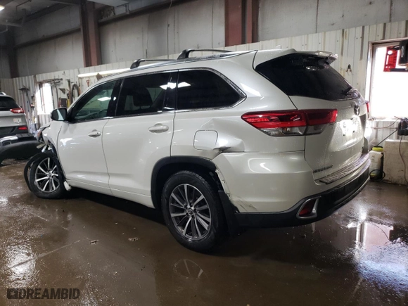 2017 Toyota Highlander XLE with VIN 5TDJZRFH4HS360103, listed as a Copart auction lot 48870905 with 97,225 mi miles and Salvage Title. Bid and sale history available at carsss.com. Image 2.