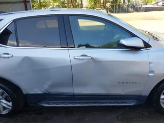 2019 Chevrolet Equinox LT z VIN 2GNAXKEV1K6189548, wystawiony jako IAAI lot #42315123 z przebiegiem 51 799 mil mil oraz . Historia ofert i sprzedaży dostępna na DreamBid. Obrazek 13.