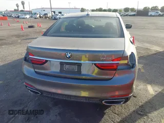 2018 BMW 7 Series 740i with VIN WBA7E2C55JB214987, listed as a IAAI auction lot 41733790 with 96,738 mi miles. Bid and sale history available at carsss.com. Image 16.