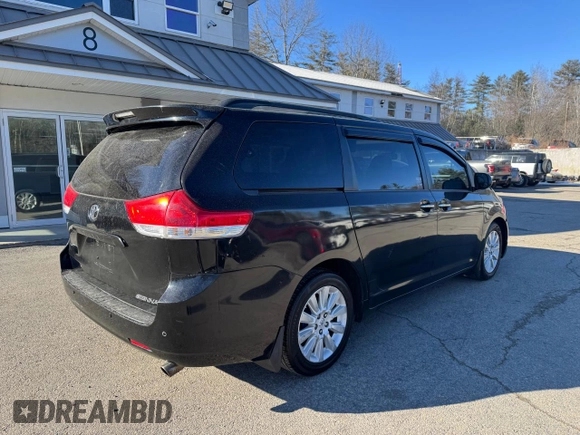 2013 Toyota Sienna XLE with VIN 5TDDK3DC3DS052713, listed as a Copart auction lot 43234125 with 284,884 mi miles and Clean Title. Bid and sale history available at DreamBid. Image 4.