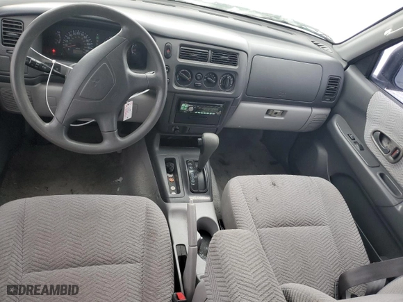 2001 Mitsubishi Montero Sport ES with VIN JA4LS21H81P057122, listed as a Copart auction lot 45893525 with 118,633 mi miles and Salvage Title. Bid and sale history available at carsss.com. Image 8.