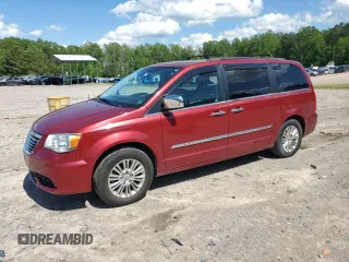 2015 Chrysler Town & Country Touring L z VIN 2C4RC1CG0FR584220, wystawiony jako Copart lot #55840085 z przebiegiem 111 608 mil mil oraz Szkoda całkowita • Salvage title. Historia ofert i sprzedaży dostępna na DreamBid. Obrazek 1.