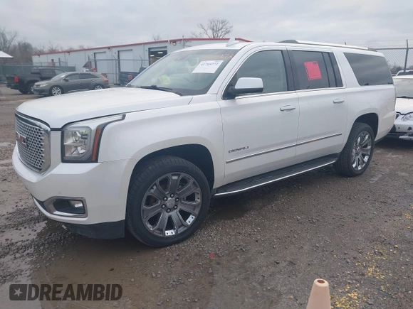 2016 GMC Yukon XL Denali with VIN 1GKS2HKJ9GR264481, listed as a IAAI auction lot 41764272 with 114,852 mi miles. Bid and sale history available at carsss.com. Image 17.