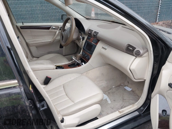 2007 Mercedes-Benz C 280 Luxury with VIN WDBRF92H77F911784, listed as a IAAI auction lot 41735959 with 156,800 mi miles and . Bid and sale history available at DreamBid. Image 5.