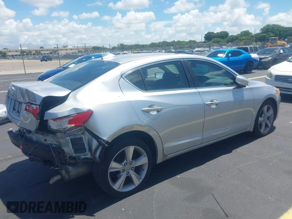 2014 Acura ILX with VIN 19VDE1F34EE011293, listed as a IAAI auction lot 42577424 with 125,050 mi miles and . Bid and sale history available at DreamBid. Image 4.