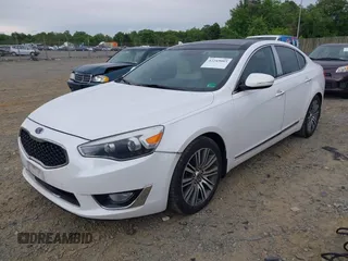 2014 Kia Cadenza Premium with VIN KNALN4D74E5132134, listed as a IAAI auction lot 42245085 with 332,613 mi miles and . Bid and sale history available at DreamBid. Image 2.