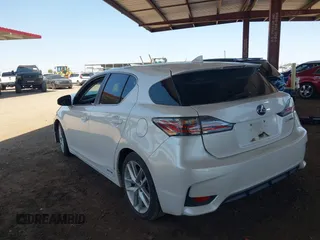 2015 Lexus CT 200h с VIN JTHKD5BH6F2230652, выставлен на аукционе IAAI как лот 42421868 с пробегом 142 242 миль миль и . История ставок и продаж доступна на DreamBid. Изображение 3.