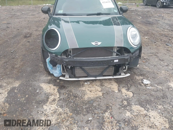 2016 MINI Convertible with VIN WMWWG5C51G3C19231, listed as a IAAI auction lot 42246342 with 93,576 mi miles and . Bid and sale history available at DreamBid. Image 6.