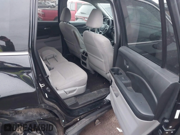 2016 Honda Pilot EX with VIN 5FNYF6H38GB040082, listed as a IAAI auction lot 41837136 with 147,562 mi miles. Bid and sale history available at carsss.com. Image 8.