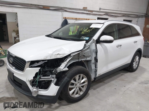 2018 Kia Sorento LX with VIN 5XYPGDA34JG360880, listed as a IAAI auction lot 41891431 with 90,996 mi miles. Bid and sale history available at carsss.com. Image 6.