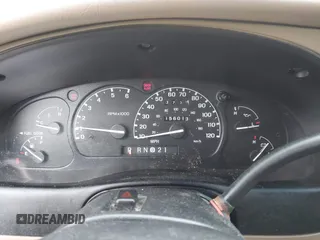 2000 Ford Explorer XLT z VIN 1FMZU83P1YZC35657, wystawiony jako IAAI lot #42278366 z przebiegiem Nie podano mil oraz . Historia ofert i sprzedaży dostępna na DreamBid. Obrazek 7.