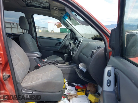 2006 Ford Escape XLT with VIN 1FMCU93136KB88998, listed as a IAAI auction lot 42410306 with 186,892 mi miles and . Bid and sale history available at DreamBid. Image 5.