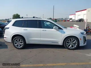 2020 Cadillac XT6 AWD Sport with VIN 1GYKPGRS5LZ115883, listed as a IAAI auction lot 39995097 with 68,589 mi miles. Bid and sale history available at carsss.com. Image 13.