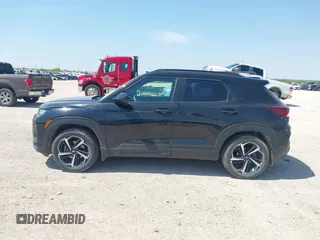 2022 Chevrolet TrailBlazer RS with VIN KL79MTSL9NB033818, listed as a IAAI auction lot 42013033 with 43,260 mi miles and . Bid and sale history available at DreamBid. Image 14.