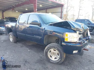 2007 Chevrolet Silverado 1500 LTZ with VIN 2GCEK13M471506806, listed as a IAAI auction lot 41578407 with 155,506 mi miles. Bid and sale history available at carsss.com. Image 1.