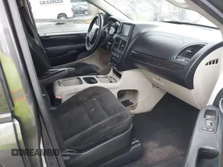 2016 Dodge Grand Caravan SXT with VIN 2C4RDGCG3GR242133, listed as a IAAI auction lot 40412052 with 95,091 mi miles and . Bid and sale history available at DreamBid. Image 5.