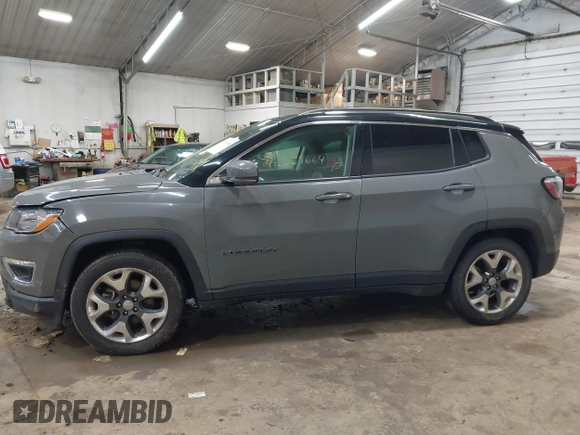 2020 Jeep Compass Limited z VIN 3C4NJCCB9LT108111, wystawiony jako IAAI lot #42369664 z przebiegiem 83 355 mil mil oraz . Historia ofert i sprzedaży dostępna na DreamBid. Obrazek 14.