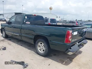2003 Chevrolet Silverado 1500 Work Truck with VIN 1GCEC19T43E162799, listed as a IAAI auction lot 42078303 with 111,465 mi miles. Bid and sale history available at carsss.com. Image 3.