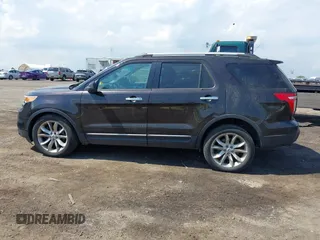2014 Ford Explorer XLT z VIN 1FM5K8D8XEGA83963, wystawiony jako IAAI lot #42225180 z przebiegiem 161 583 mil mil oraz . Historia ofert i sprzedaży dostępna na DreamBid. Obrazek 14.