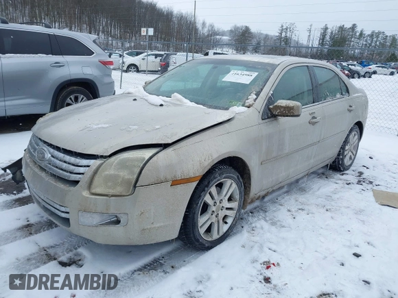 2009 Ford Fusion SEL with VIN 3FAHP08ZX9R107528, listed as a IAAI auction lot 41634988 with 113,352 mi miles. Bid and sale history available at carsss.com. Image 17.