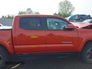 2018 Toyota Tacoma SR with VIN 3TMCZ5AN2JM131276, listed as a IAAI auction lot 42160819 with 46,044 mi miles and . Bid and sale history available at carsss.com. Image 13.