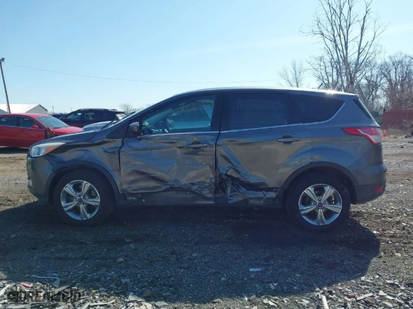 2014 Ford Escape SE with VIN 1FMCU9GX1EUC53011, listed as a IAAI auction lot 41762443 with 140,822 mi miles. Bid and sale history available at carsss.com. Image 14.
