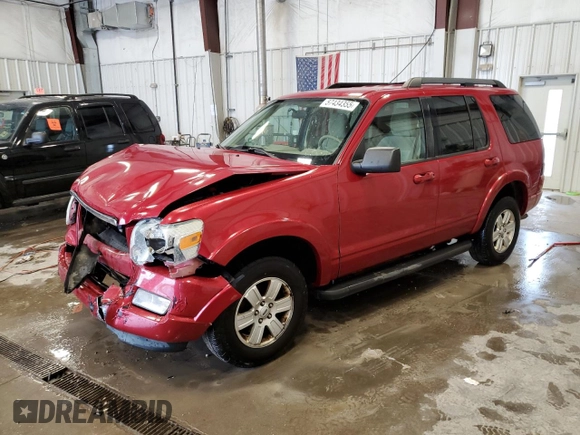 2010 Ford Explorer XLT с VIN 1FMEU7DE3AUA67478, выставлен на аукционе Copart как лот 57434355 с пробегом 159 172 миль миль и Списание • Salvage title. История ставок и продаж доступна на DreamBid. Изображение 1.
