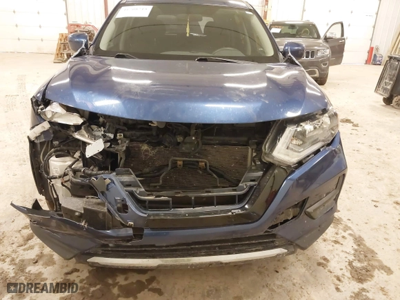 2017 Nissan Rogue SL with VIN 5N1AT2MT1HC794587, listed as a IAAI auction lot 41708715 with 121,017 mi miles. Bid and sale history available at carsss.com. Image 6.