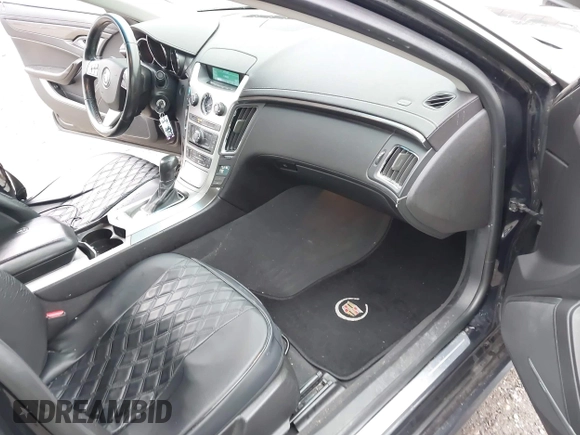 2011 Cadillac CTS z VIN 1G6DC5EY3B0107442, wystawiony jako IAAI lot #41918364 z przebiegiem 255 238 mil mil oraz . Historia ofert i sprzedaży dostępna na DreamBid. Obrazek 5.