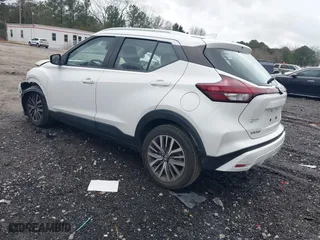2021 Nissan Kicks SV with VIN 3N1CP5CV0ML465936, listed as a IAAI auction lot 41729056 with 60,085 mi miles. Bid and sale history available at carsss.com. Image 3.