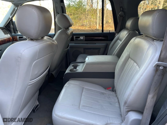 2004 Lincoln Navigator Luxury with VIN 5LMFU28R14LJ28905, listed as a Copart auction lot 50631865 with 147,454 mi miles and Clean Title. Bid and sale history available at carsss.com. Image 6.