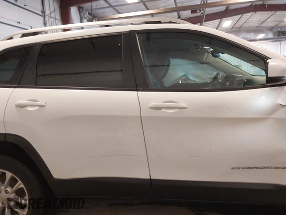 2021 Jeep Cherokee Latitude с VIN 1C4PJMCB4MD133813, выставлен на аукционе IAAI как лот 41269707 с пробегом 94 697 миль миль и . История ставок и продаж доступна на DreamBid. Изображение 14.