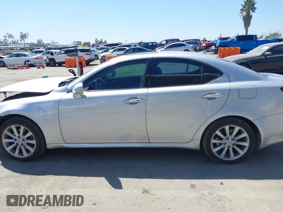 2010 Lexus IS with VIN JTHCF5C27A5039662, listed as a IAAI auction lot 41988254 with 139,939 mi miles and . Bid and sale history available at carsss.com. Image 15.