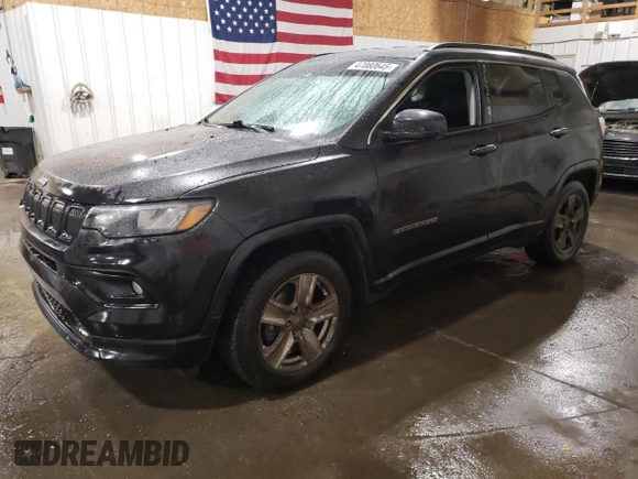 2022 Jeep Compass Altitude with VIN 3C4NJDBB3NT216606, listed as a Copart auction lot 47080645 with 44,825 mi miles and Salvage Title. Bid and sale history available at carsss.com. Image 1.