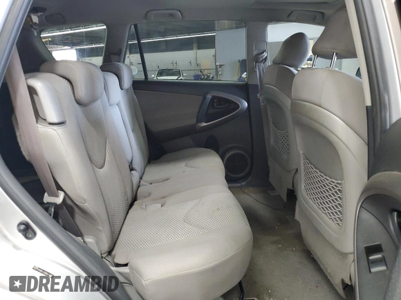 2008 Toyota RAV4 Limited with VIN JTMBD31V886063350, listed as a Copart auction lot 64698555 with 235,040 mi miles and Clean title. Bid and sale history available at DreamBid. Image 11.