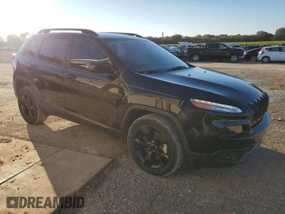 2017 Jeep Cherokee Sport z VIN 1C4PJLAS5HW571702, wystawiony jako Copart lot #81427524 z przebiegiem 220 832 mil mil oraz Czysty tytuł • Clean title. Historia ofert i sprzedaży dostępna na DreamBid. Obrazek 4.