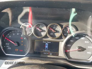 2020 Chevrolet Silverado 1500 LT z VIN 3GCUYDED2LG199937, wystawiony jako IAAI lot #41755254 z przebiegiem 43 679 mil mil oraz . Historia ofert i sprzedaży dostępna na DreamBid. Obrazek 7.