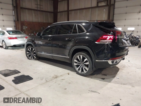 2022 Volkswagen Atlas SEL Premium R-Line with VIN 1V2FE2CAXNC204546, listed as a IAAI auction lot 41124737 with 51,226 mi miles and . Bid and sale history available at DreamBid. Image 3.