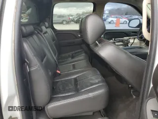 2011 Chevrolet Avalanche LT z VIN 3GNTKFE31BG213283, wystawiony jako Copart lot #48670295 z przebiegiem 142 371 mil mil oraz Szkoda całkowita • Salvage title. Historia ofert i sprzedaży dostępna na DreamBid. Obrazek 10.