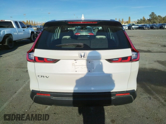 2024 Honda CR-V LX with VIN 5J6RS3H28RL000651, listed as a Copart auction lot 79755844 with 10,117 mi miles and Salvage Title. Bid and sale history available at DreamBid. Image 6.