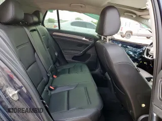 2018 Volkswagen Golf S z VIN 3VWG17AU1JM263597, wystawiony jako Copart lot #54077065 z przebiegiem 63 550 mil mil oraz Szkoda całkowita • Salvage title. Historia ofert i sprzedaży dostępna na DreamBid. Obrazek 10.