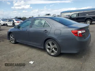 2012 Toyota Camry SE with VIN 4T1BK1FK1CU005606, listed as a Copart auction lot 53288485 with 220,260 mi miles and Salvage Title. Bid and sale history available at carsss.com. Image 2.